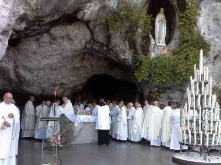 La storia di Emanuela, pellegrina a Lourdes