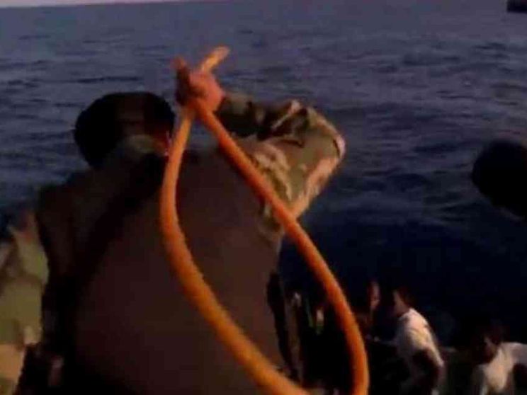 Migranti frustati: Msf svergogna la guardia costiera libica