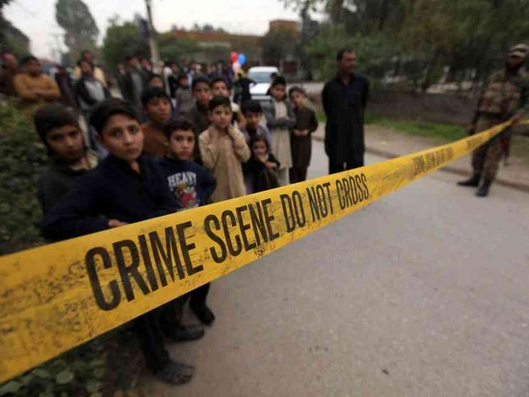 Attentato in un tempio sufi, cento morti. Anche donne e bambini