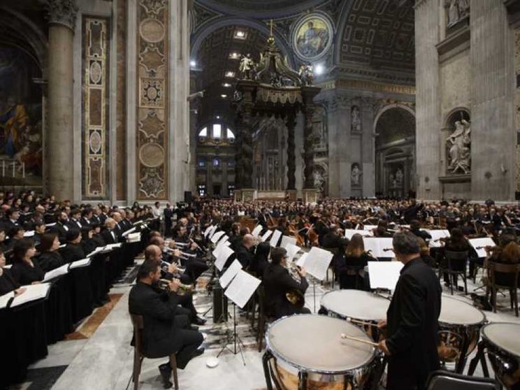 Musica a Messa: «Chi canta prega due volte»