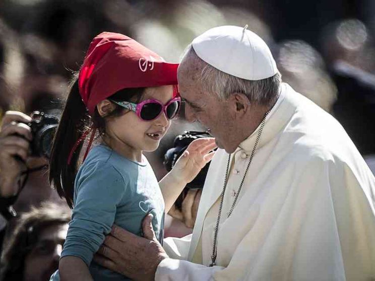 Papa: 1000 bambini muoiono ogni giorno per malattie legate all'acqua