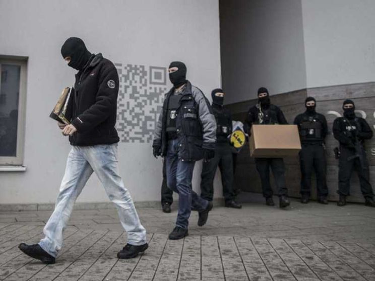 Blitz a Berlino: chiusa dalla polizia la moschea di Amri