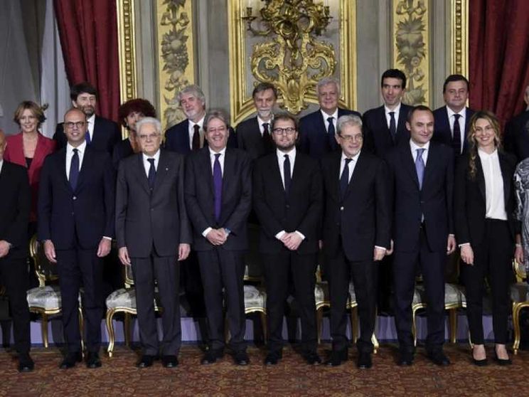 Ecco i redditi dei politici italiani: Fedeli la più ricca nel governo
