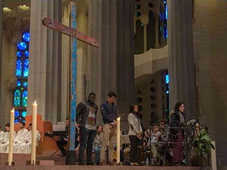 La croce di Lampedusa alla Sagrada Família (Guarda il video)