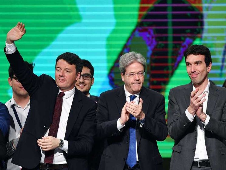 Renzi: avanti, non hanno distrutto il Pd