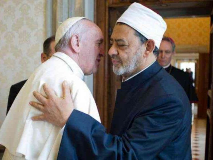 Papa Francesco in Egitto: motto e logo nel segno della pace