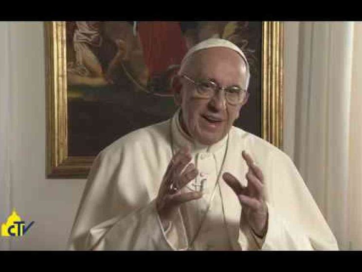 Papa Francesco: non siate giovani-divano, mettiamoci insieme in cammino