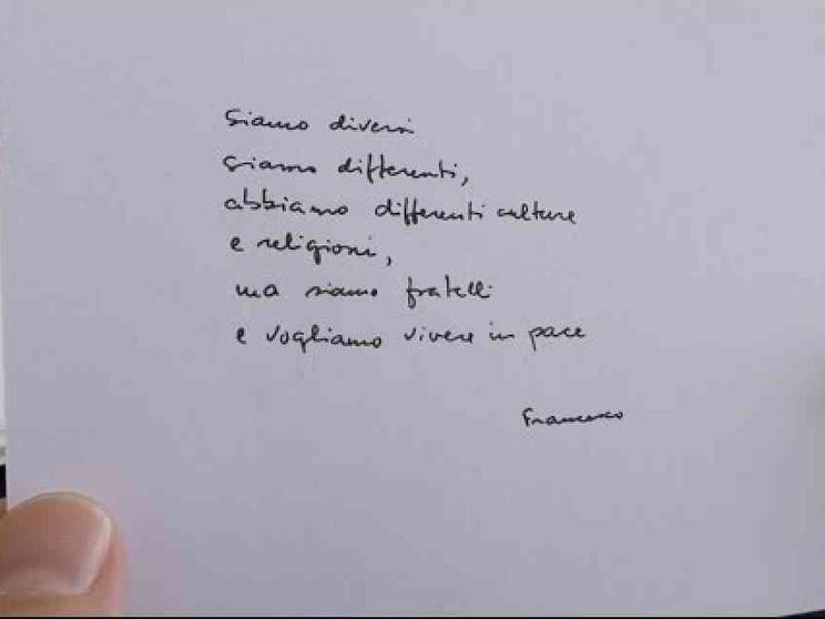 Gli immigrati ai quali il Papa lavò i piedi il Giovedì Santo