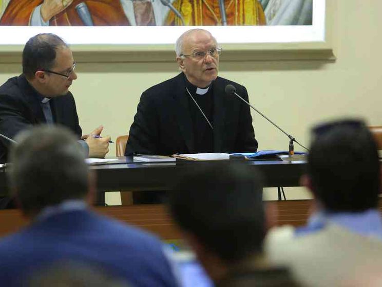 Galantino: non assolutizzare l'autodeterminazione