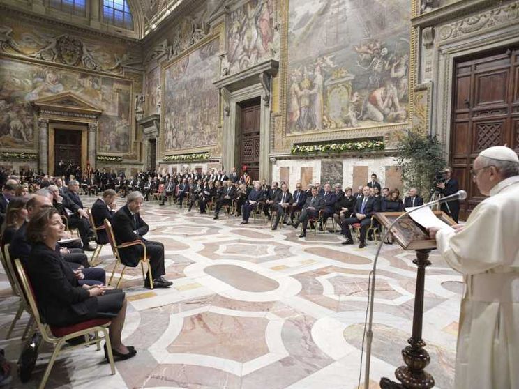 Il Papa all'Europa: investire nella vita, nella famiglia, nei giovani