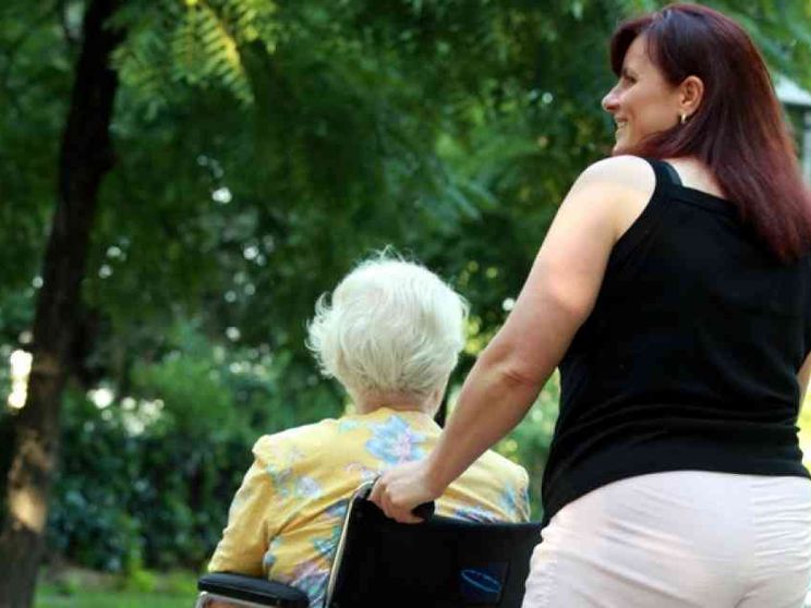In arrivo la badante di quartiere