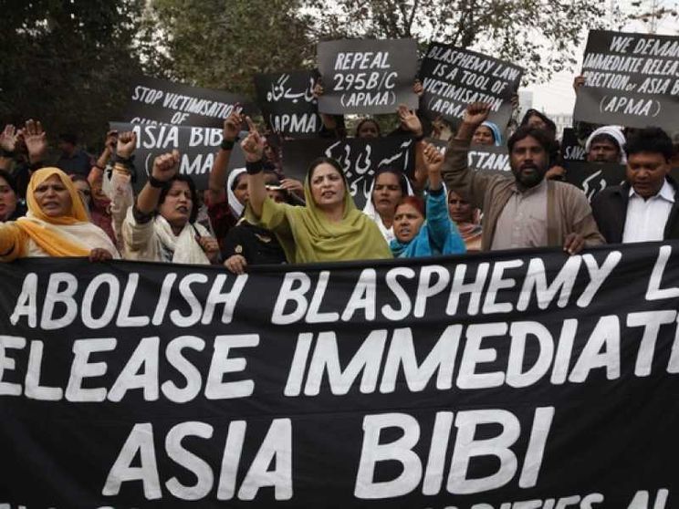 Pakistan, «vili ricatti» sui detenuti cristiani