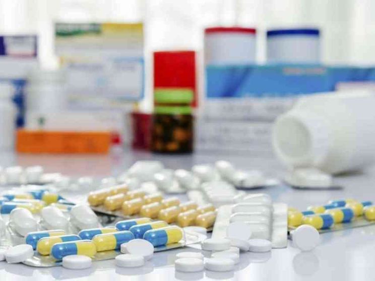 I farmaci dall'estero? Il medico tutela dal rischio fai-da-te