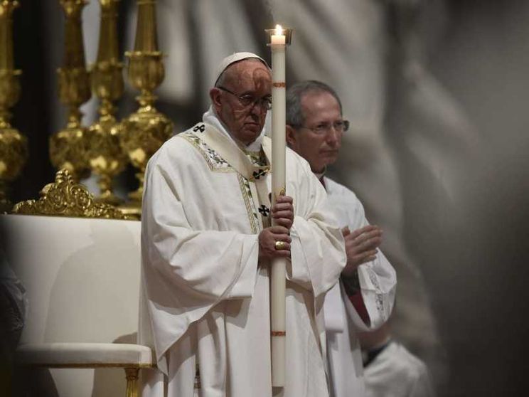 Cristo risorge nei volti di chi ha perso sogni e dignità