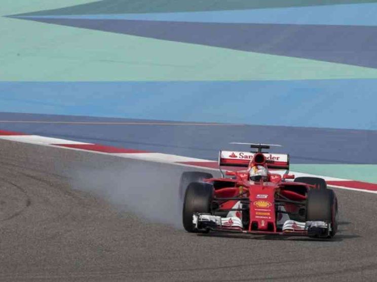 Mercedes in prima fila, Bottas conquista la pole