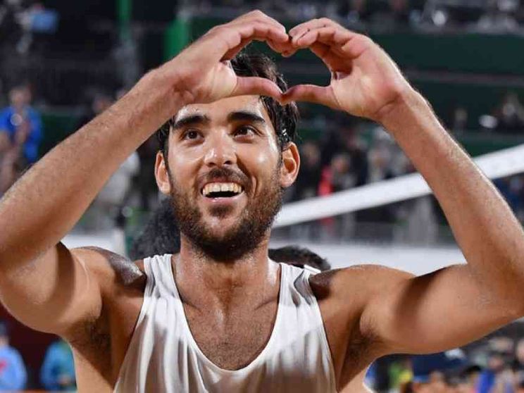 Daniele, il Lupo è da spiaggia