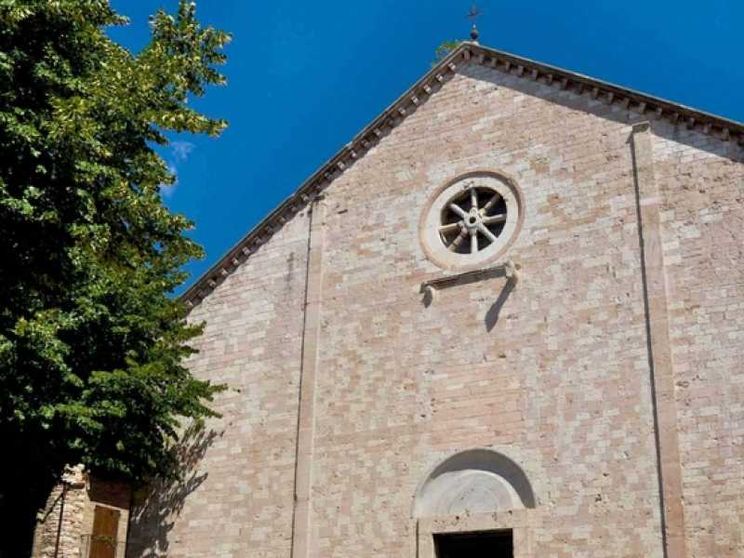 Il nuovo santuario di San Francesco. Con la reliquia del mantello