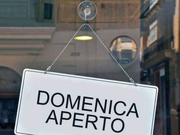 Si può e si deve liberare lavoro e festa