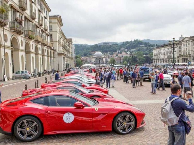 Parco Valentino, l'auto ritorna in mezzo alla gente