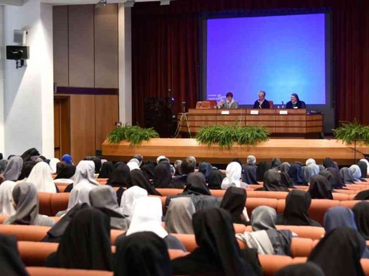 Religiose, missione formazione