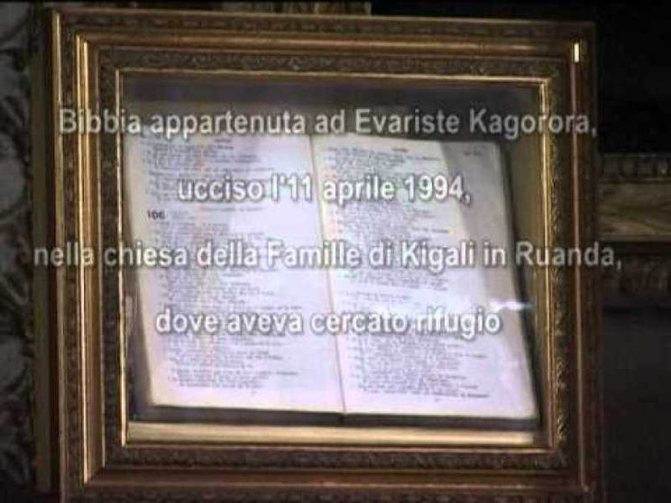 Papa Francesco al memoriale dei «Nuovi martiri»: ecco le reliquie custodite