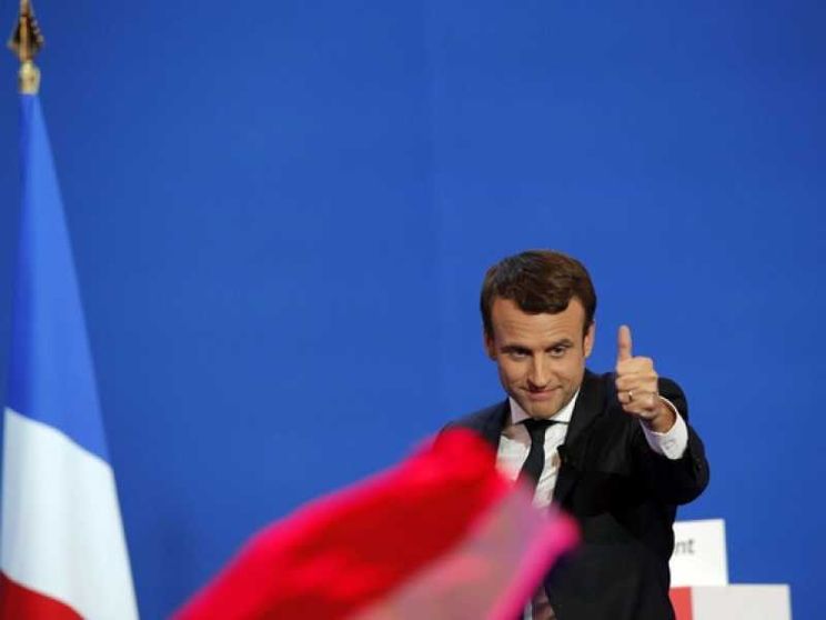 Macron vince il primo turno delle presidenziali, sfiderà Le Pen