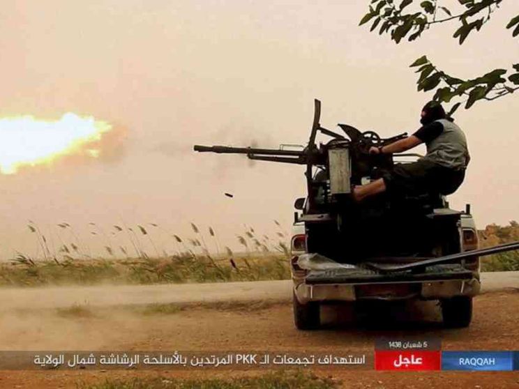 «Kamikaze del Daesh nel campo profughi di Hassaké: almeno 46 morti»