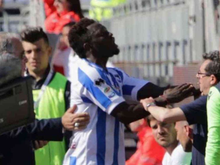 Il caso Muntari e i volti deformati dell’intolleranza