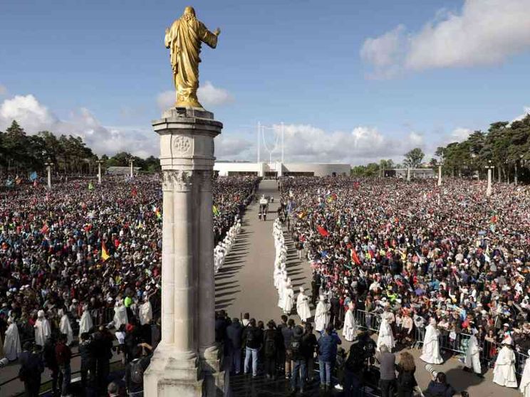 Papa Francesco: Fatima ci dice che abbiamo una Madre