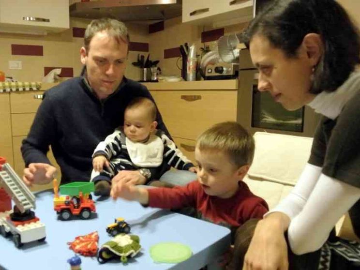 Sul ruolo di madre e padre gli psicologi ci ripensano: no processi alle idee