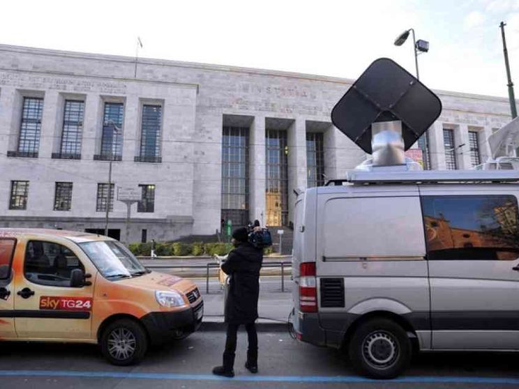 L'alleanza mass media-pm: mela avvelenata dallo scoop