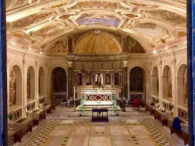 L'antico affresco di santa Maria della Sanità torna nella cripta restaurata