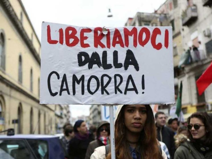 La camorra va fermata. Salviamo i bimbi di Afragola
