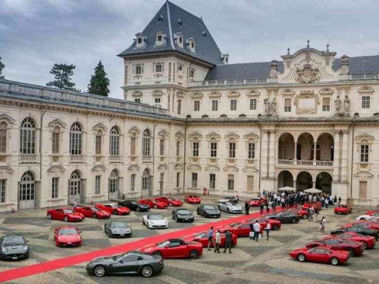 Torino apparecchia la grande festa dell'automobile