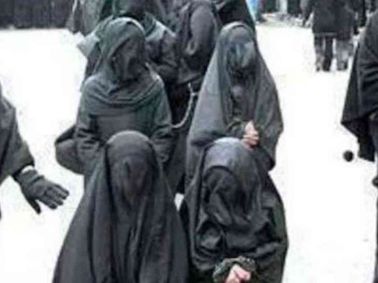 Il bottino di donne «eretiche» ridotte a schiave