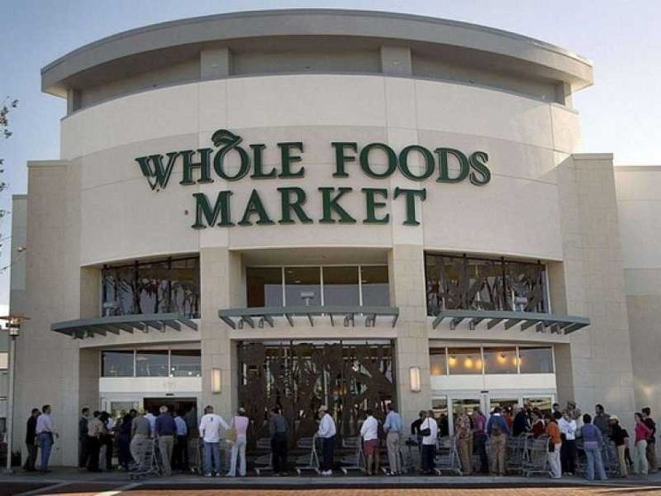 Nel grande risiko dei supermarket Amazon si fa bio e arrivano i discount tedeschi