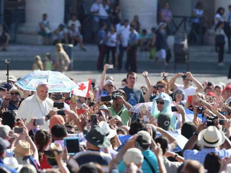 Papa Francesco: il Signore ci dona la speranza di essere santi