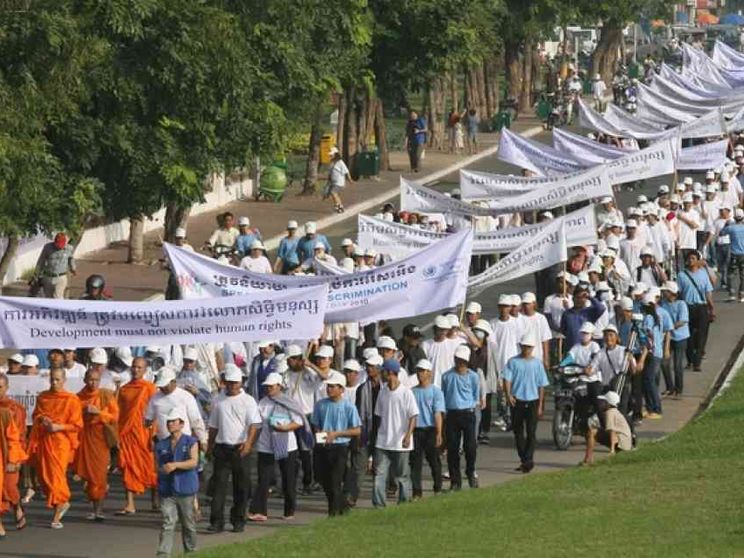 «Basta critiche»: la Cambogia guarda sempre più alla Cina