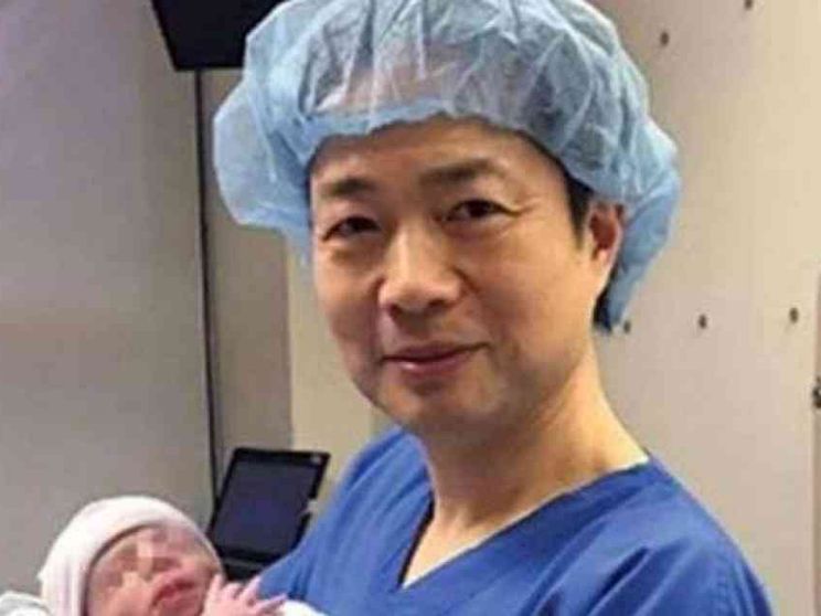 Un bebè con tre genitori. A suon di dollari