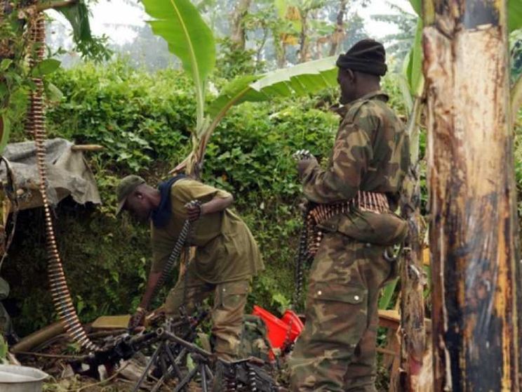 Razziata la parrocchia: due preti rapiti da commando in divisa a Butembo