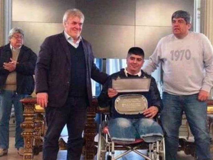 Il Papa telefona a un operaio che ha perso le gambe sul lavoro