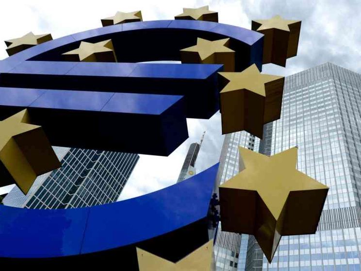 Stampare moneta in realtà non crea inflazione