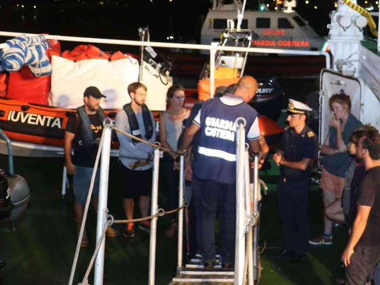 Sequestrata nave di Ong tedesca. Si indaga per favoreggiamento