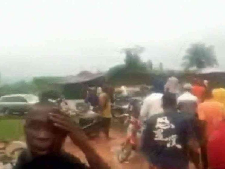 Chiesa attaccata. Il vescovo: non è terrorismo