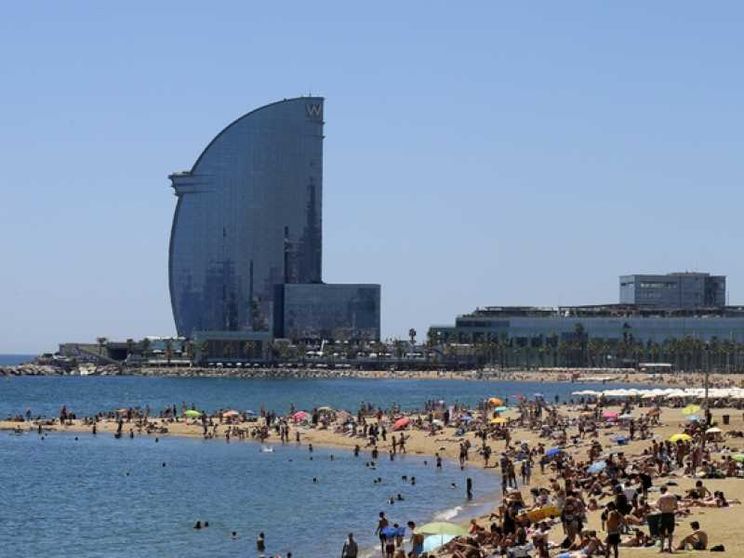 Turismo, se le città si ribellano al «mordi e fuggi»