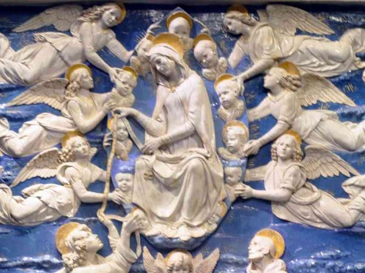 Il peso e la fiducia. Maria, le tradizioni, il mare, i ponti