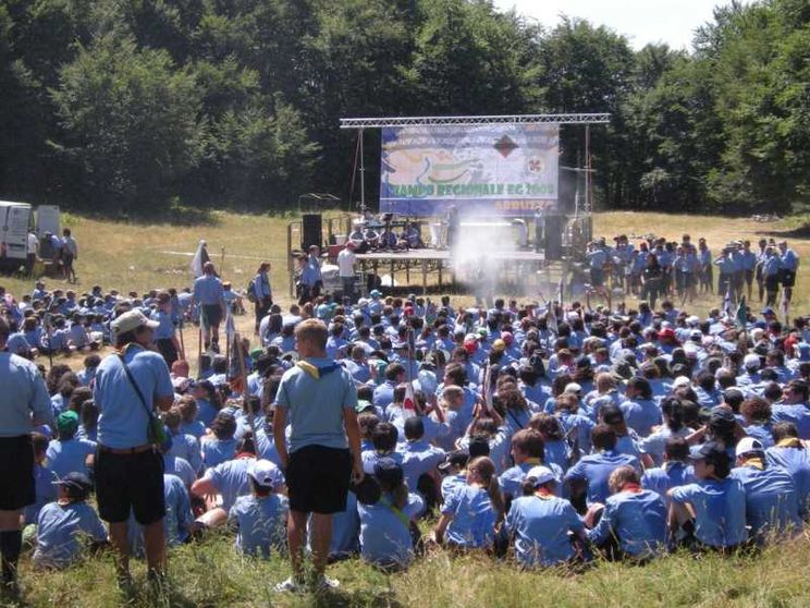 Scout gay, un caso da affrontare