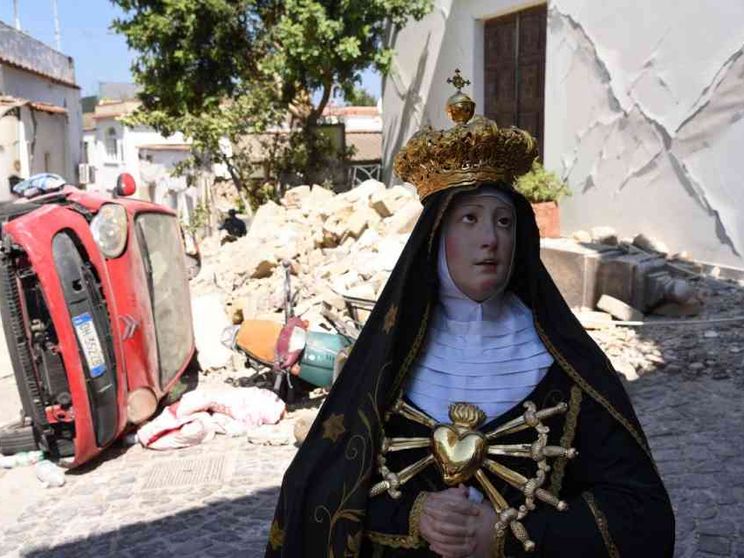 Ischia vuole rialzarsi. Ipotesi di disastro colposo