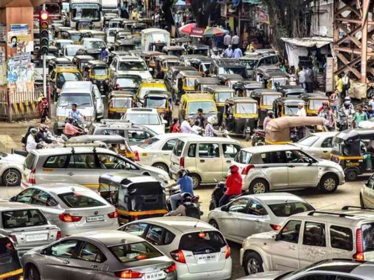 Le città soffocate dal traffico. Ma il futuro urbano cambierà