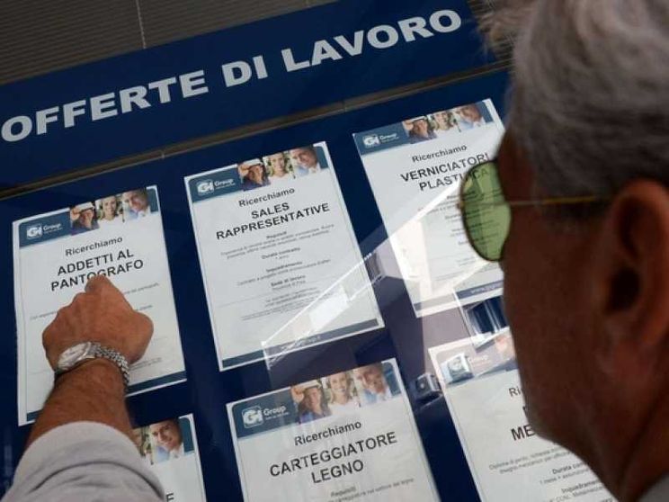 Cresce l'occupazione, ma solo quella maschile